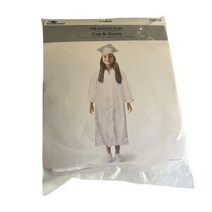 White Graduation Cap and Gown Set Sz 11-12Y (one size)